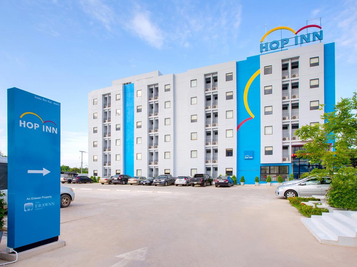 Hop Inn Фитсанулок Екстериор снимка